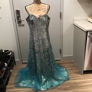 Dave & Johnny elegant prom/homecoming lined dress size 15/16/ worn once